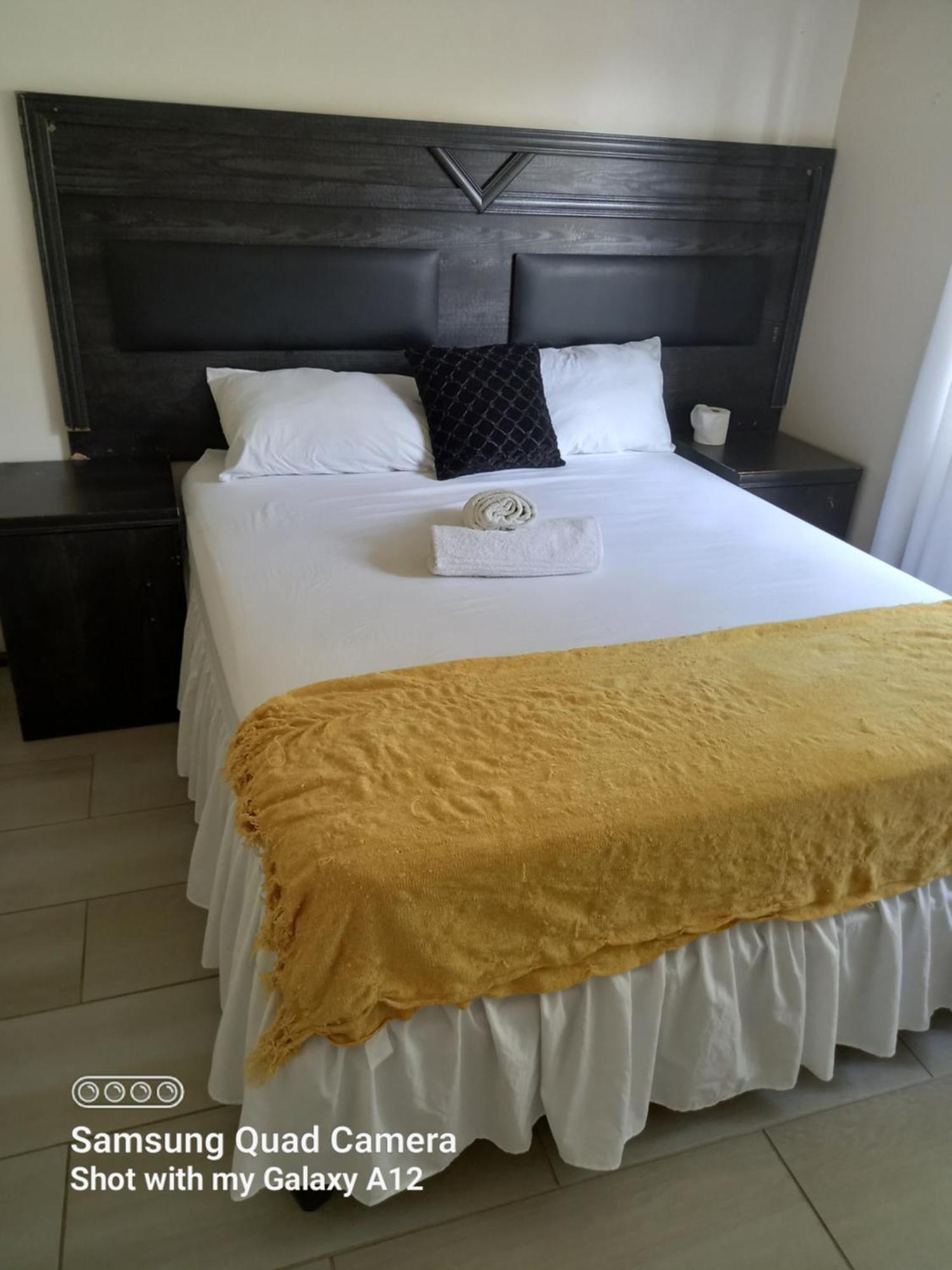 Secret Guest House 彼得马里茨堡 外观 照片