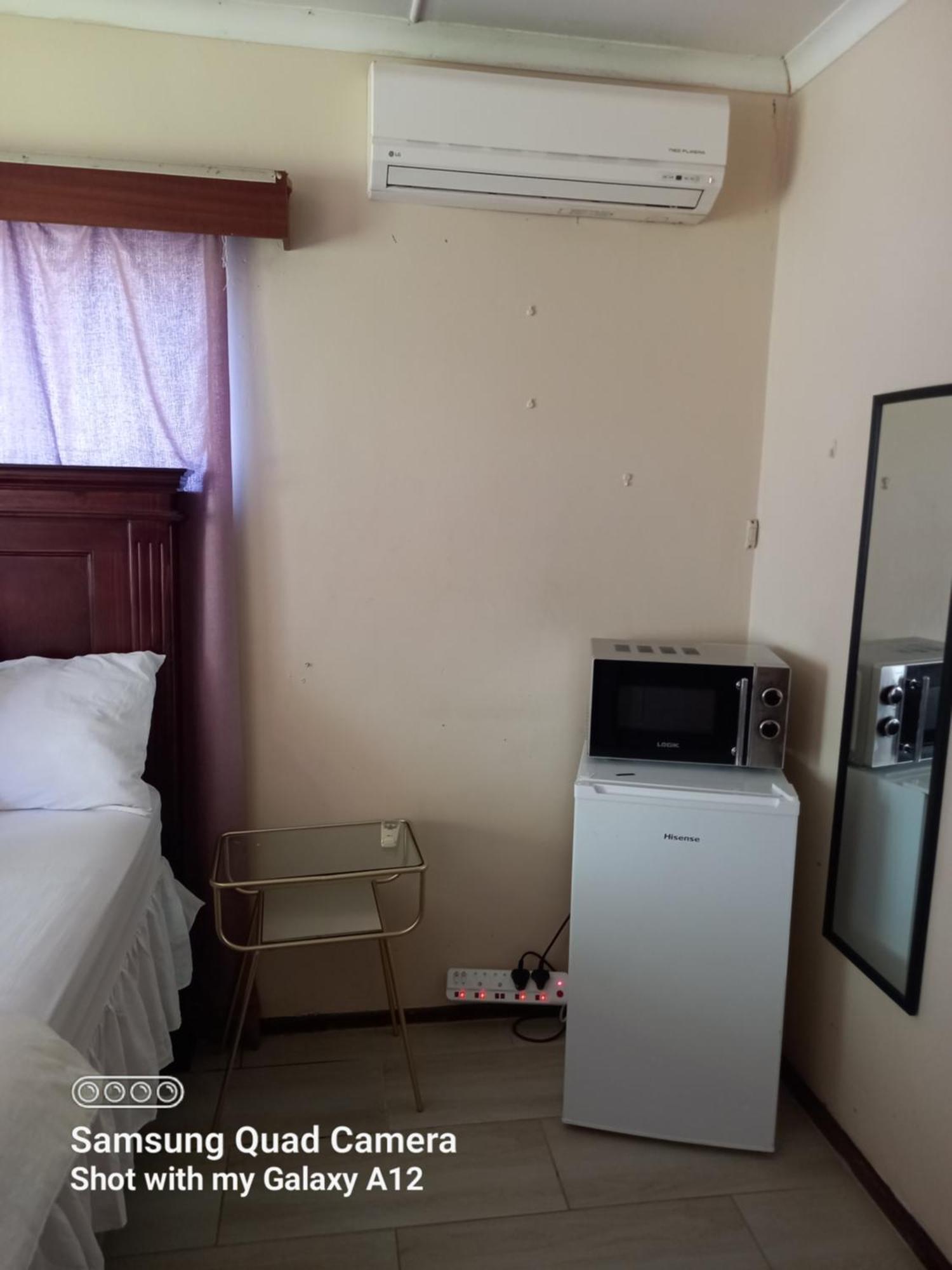 Secret Guest House 彼得马里茨堡 外观 照片