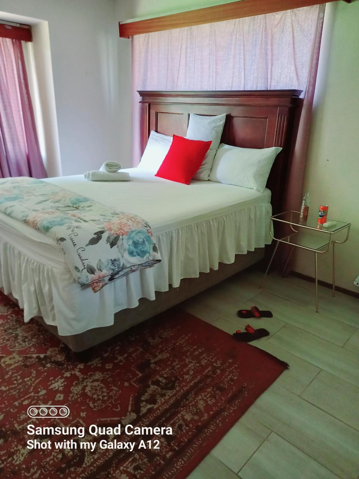 Secret Guest House 彼得马里茨堡 外观 照片