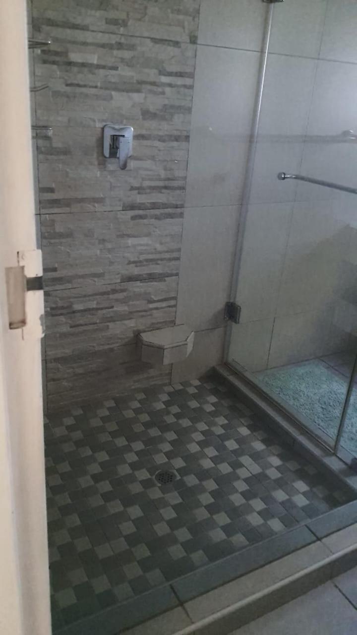 Secret Guest House 彼得马里茨堡 外观 照片